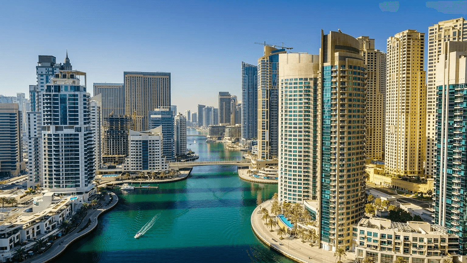https:--fandcproperties.ae-uploads-panel-blogs-thumbnails-découvrir_le_marché_immobilier_de_dubaï_et_les_conditions_d'achat_d'une_maison_thumbnail_1749024855.png